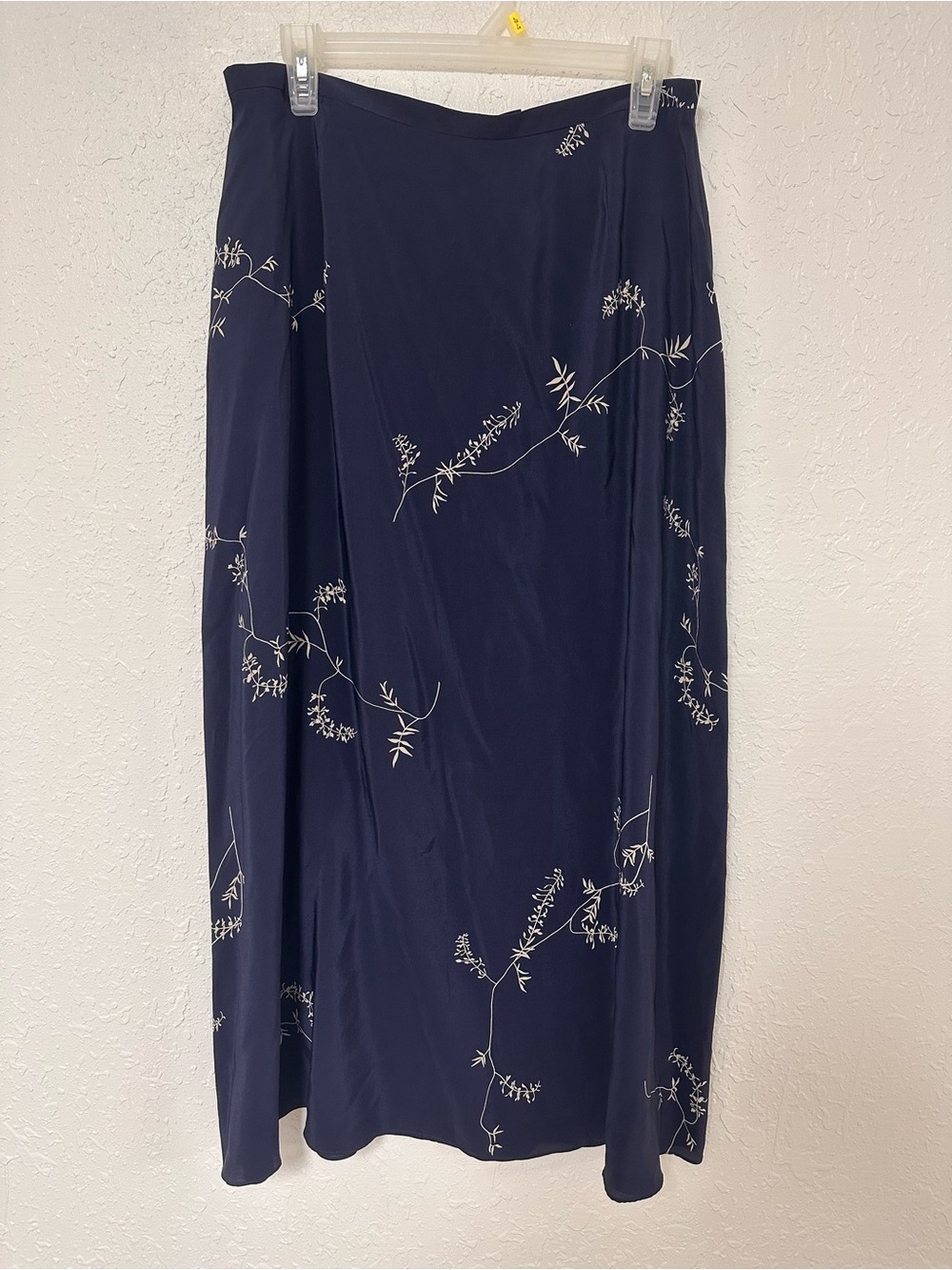 Vintage City Spirit 100% Silk Midi Skirt Navy Blue White Floral NWT Size 14